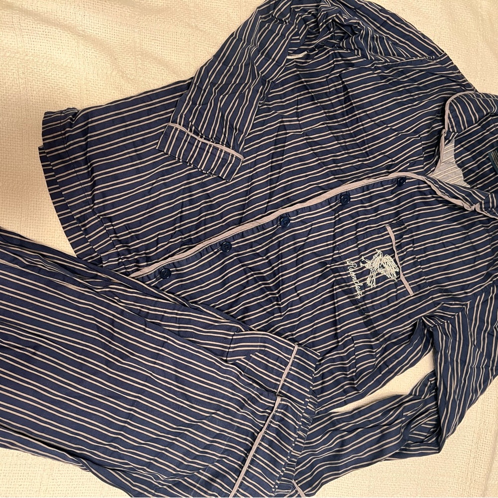 Like new. Pottery Barn Teen Harry Potter pajamas